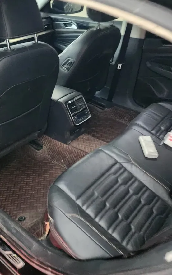 2020 Volkswagen Passat 2.0T 186HP L4 7DCT,autocango,china used car exporter,china ev exporter,chinese used car exporter,chinese used ev exporter