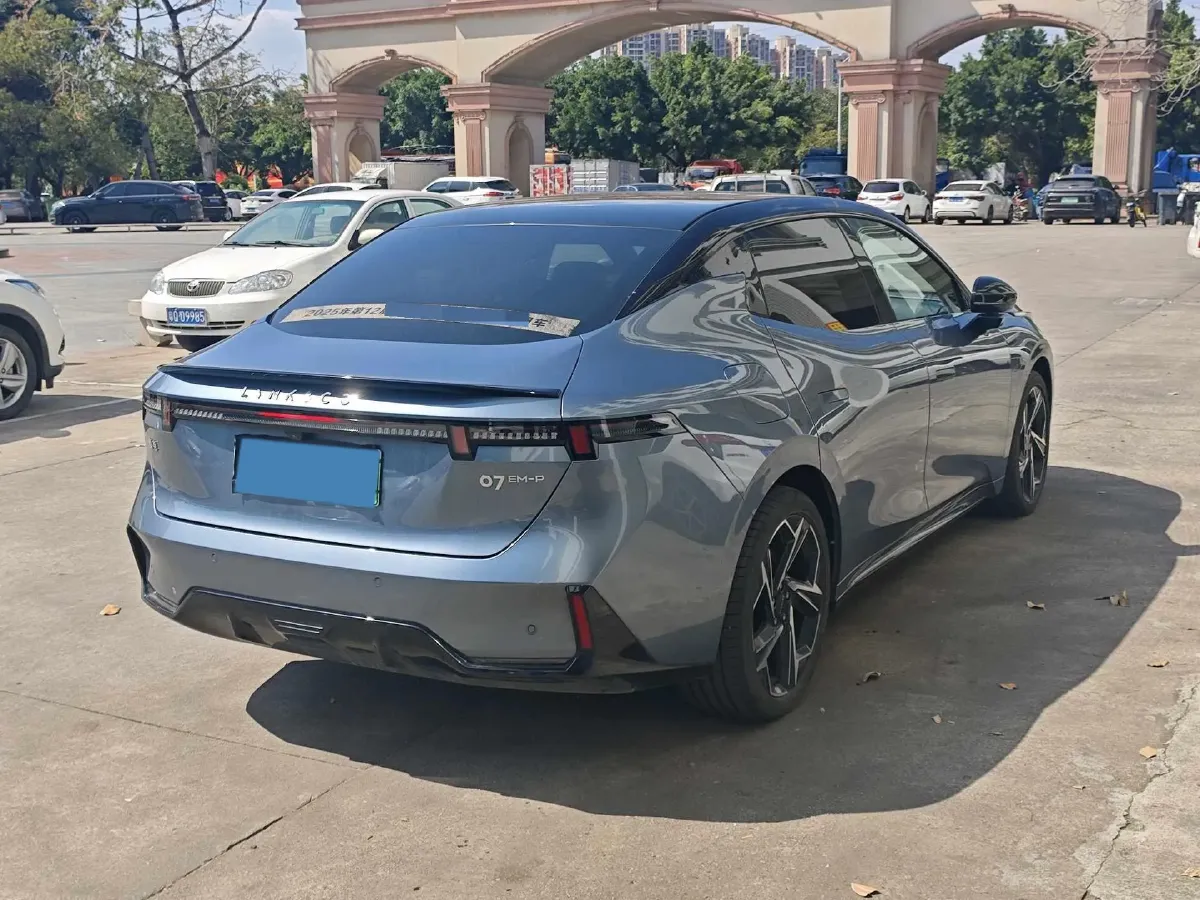 2024 LYNK&CO 07 EM-P 1.5T 163HP L4 3DHT PHEV 18.99KWH,autocango,china used car exporter,china ev exporter,chinese used car exporter,chinese used ev exporter