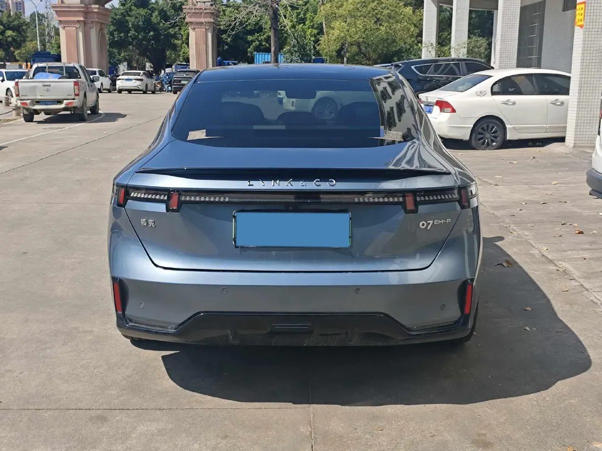 2024 LYNK&CO 07 EM-P 1.5T 163HP L4 3DHT PHEV 18.99KWH,autocango,china used car exporter,china ev exporter,chinese used car exporter,chinese used ev exporter