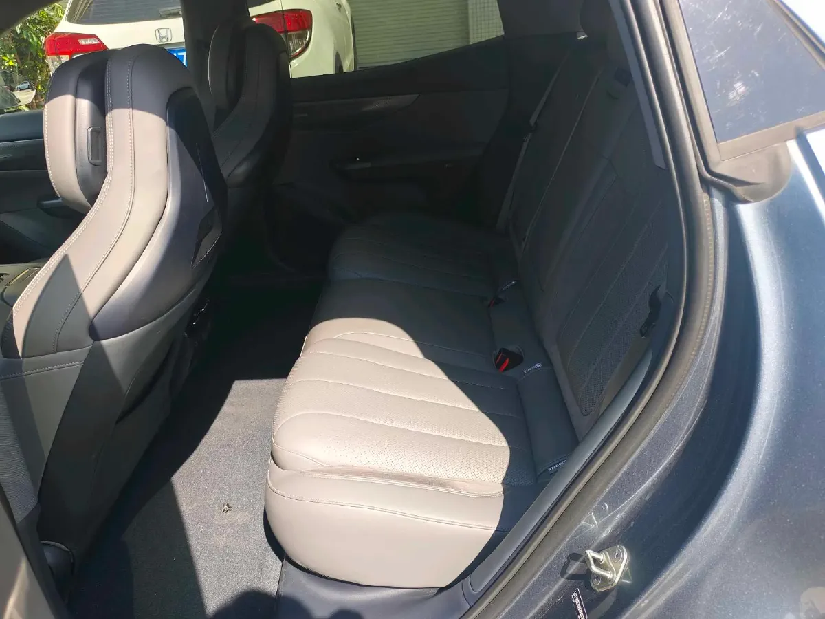 2024 LYNK&CO 07 EM-P 1.5T 163HP L4 3DHT PHEV 18.99KWH,autocango,china used car exporter,china ev exporter,chinese used car exporter,chinese used ev exporter