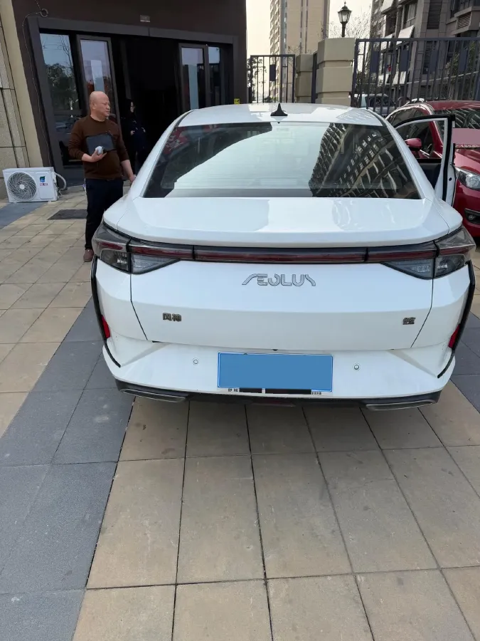 2020 DongFeng Aeolus YiXuan 1.5T 150HP L4 6DCT,autocango,china used car exporter,china ev exporter,chinese used car exporter,chinese used ev exporter