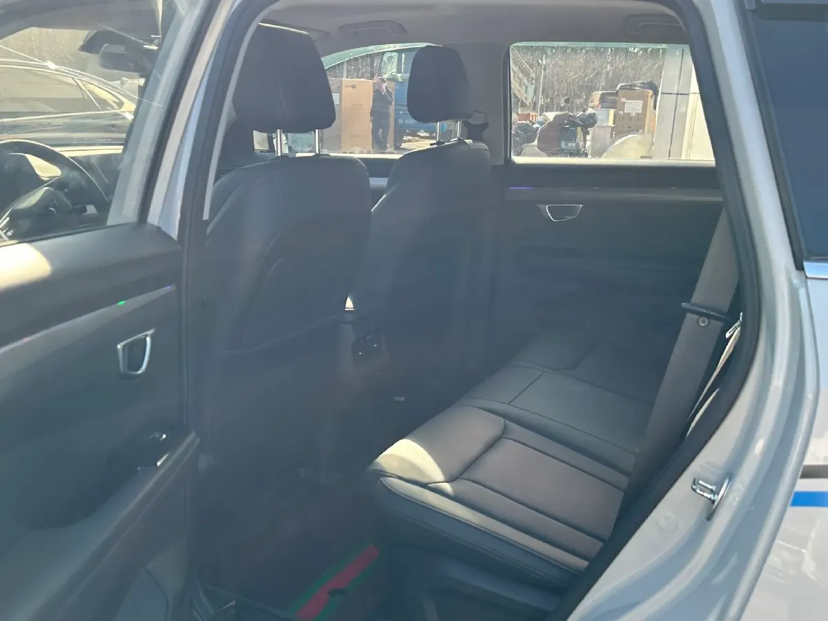 2021 WuLing XingChen 1.5T 147HP L4 CVT,autocango,china used car exporter,china ev exporter,chinese used car exporter,chinese used ev exporter