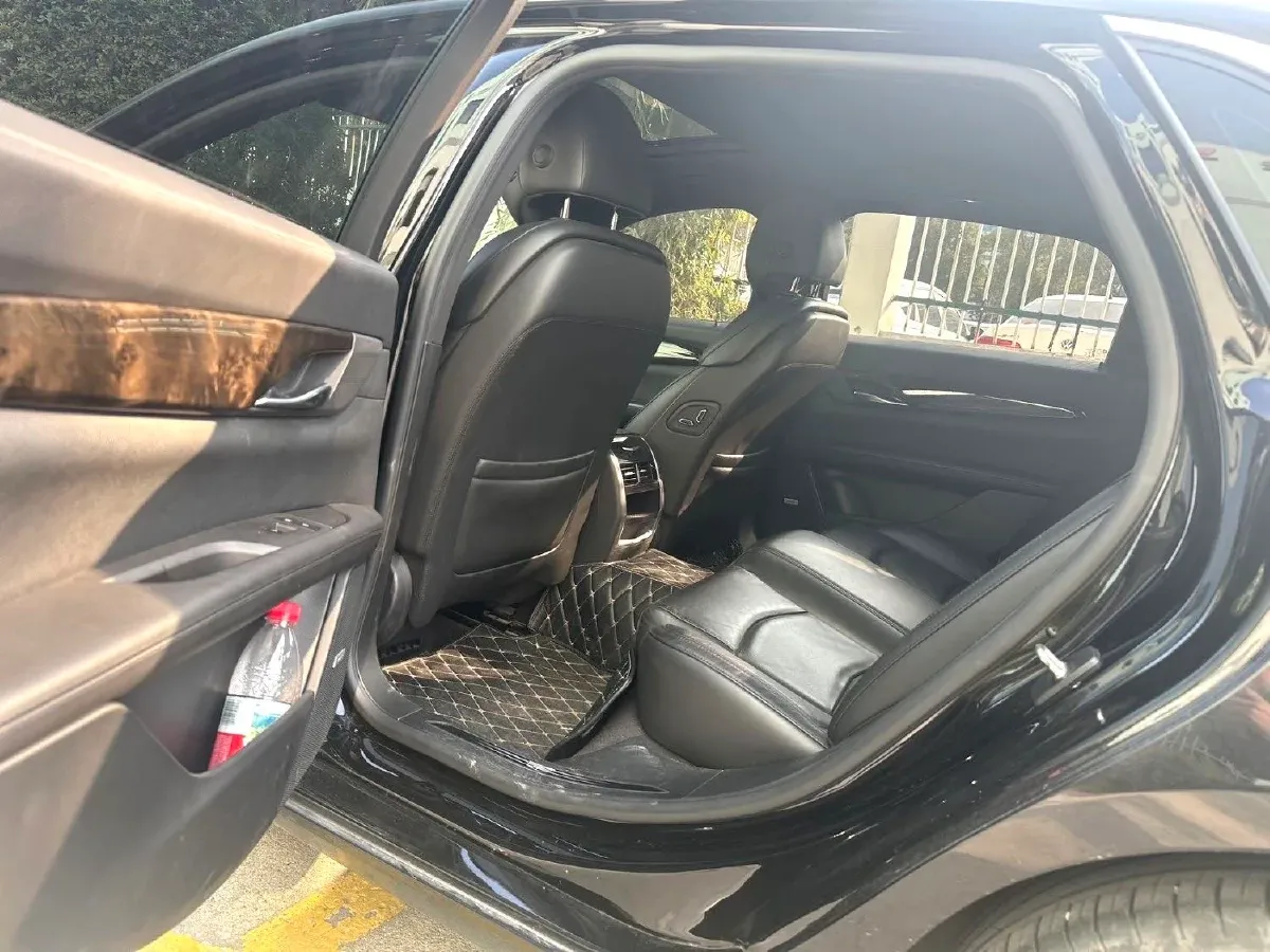 2020 Cadillac CT6 2.0T 241HP L4 10AT,autocango,china used car exporter,china ev exporter,chinese used car exporter,chinese used ev exporter