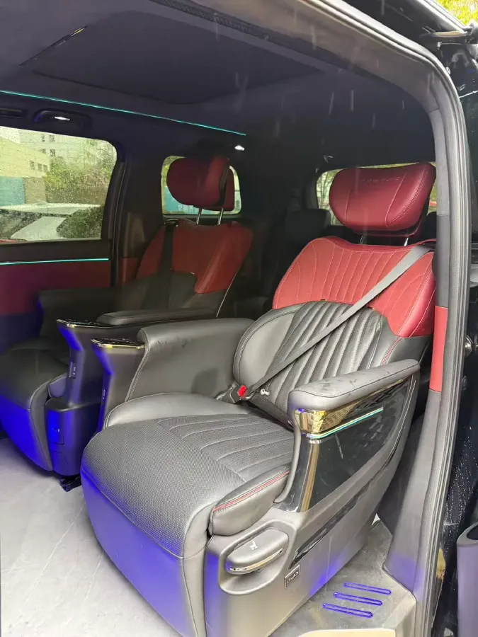 2024 GAC Trumpchi M8 2.0T 252HP L4 8AT,autocango,china used car exporter,china ev exporter,chinese used car exporter,chinese used ev exporter