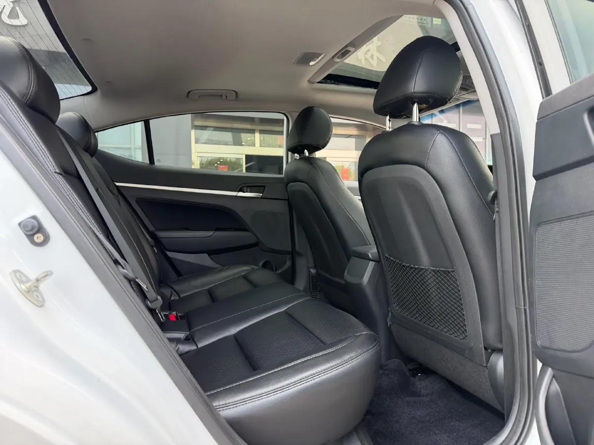 2016 Hyundai Elantra 1.6L 130HP L4 6AT,autocango,china used car exporter,china ev exporter,chinese used car exporter,chinese used ev exporter