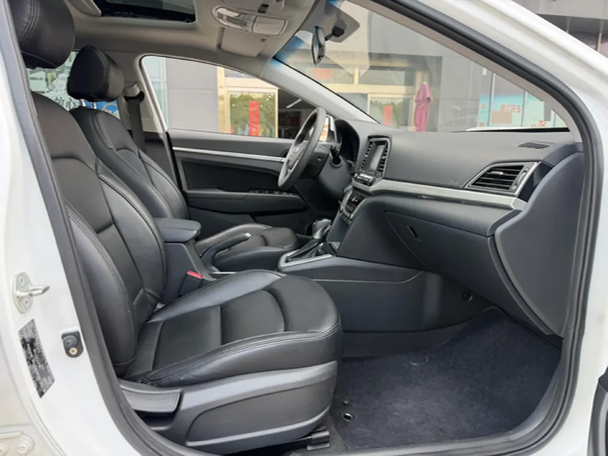 2016 Hyundai Elantra 1.6L 130HP L4 6AT,autocango,china used car exporter,china ev exporter,chinese used car exporter,chinese used ev exporter