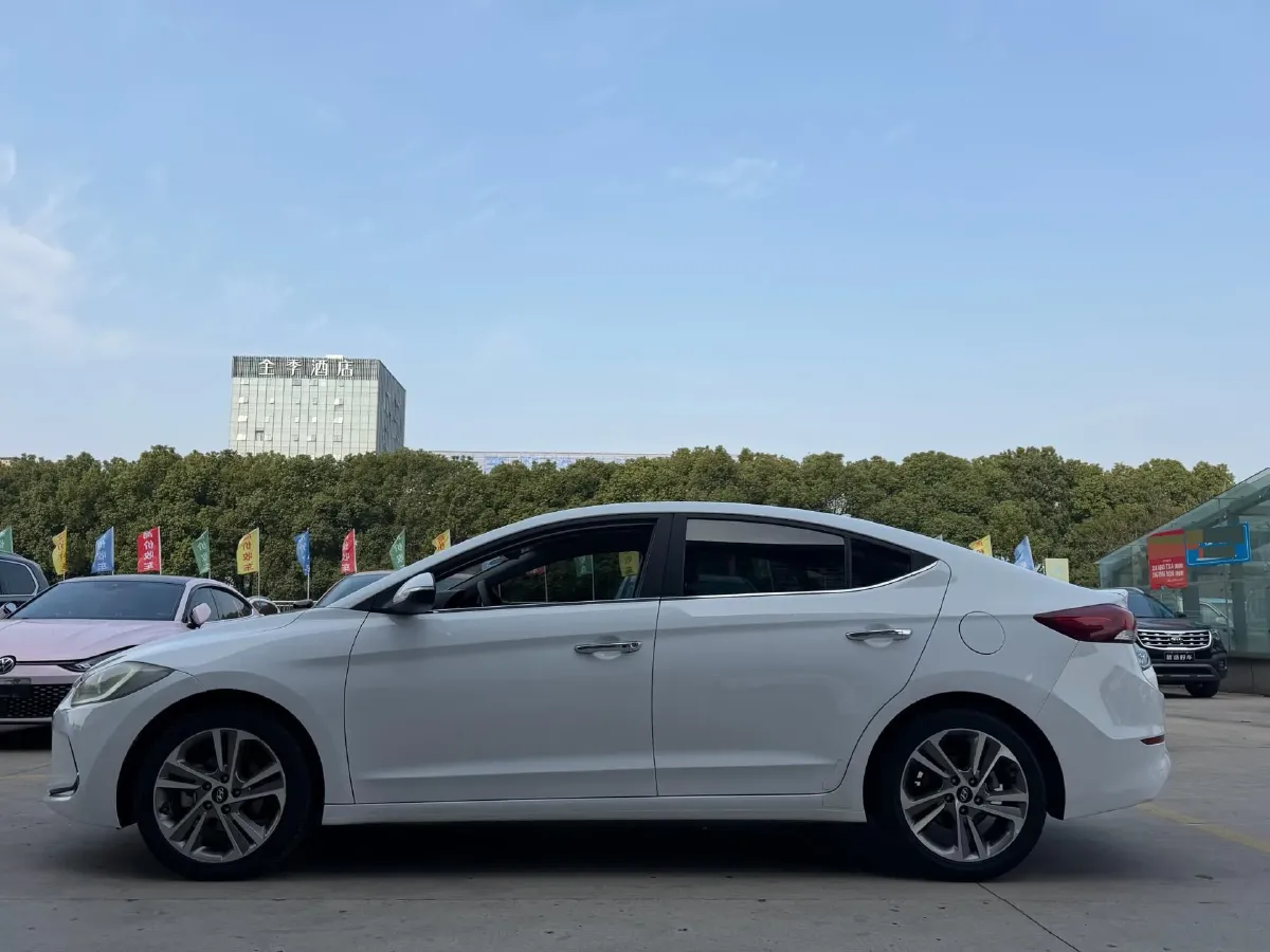 2016 Hyundai Elantra 1.6L 130HP L4 6AT,autocango,china used car exporter,china ev exporter,chinese used car exporter,chinese used ev exporter