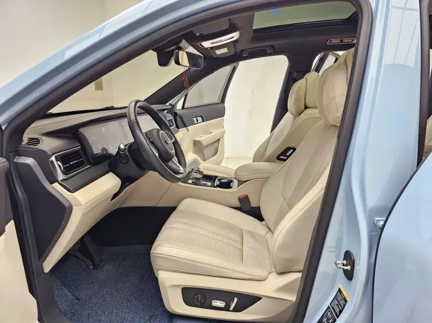 2020 Li ONE Range Extended 131HP REEV 40.5KWH,autocango,china used car exporter,china ev exporter,chinese used car exporter,chinese used ev exporter