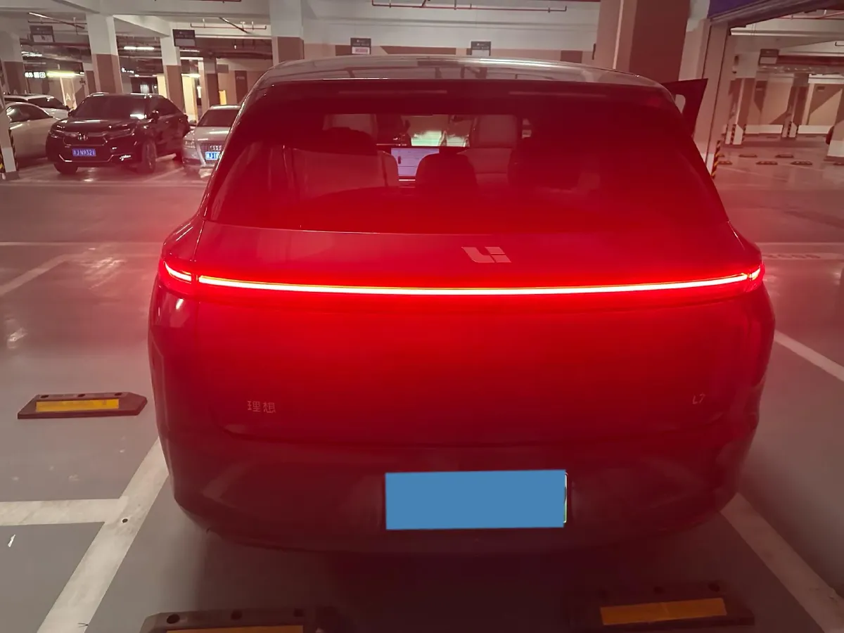 2023 Li L7 Range Extended 154HP REEV 40.9KWH,autocango,china used car exporter,china ev exporter,chinese used car exporter,chinese used ev exporter