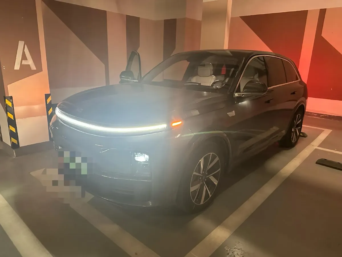 2023 Li L7 Range Extended 154HP REEV 40.9KWH,autocango,china used car exporter,china ev exporter,chinese used car exporter,chinese used ev exporter