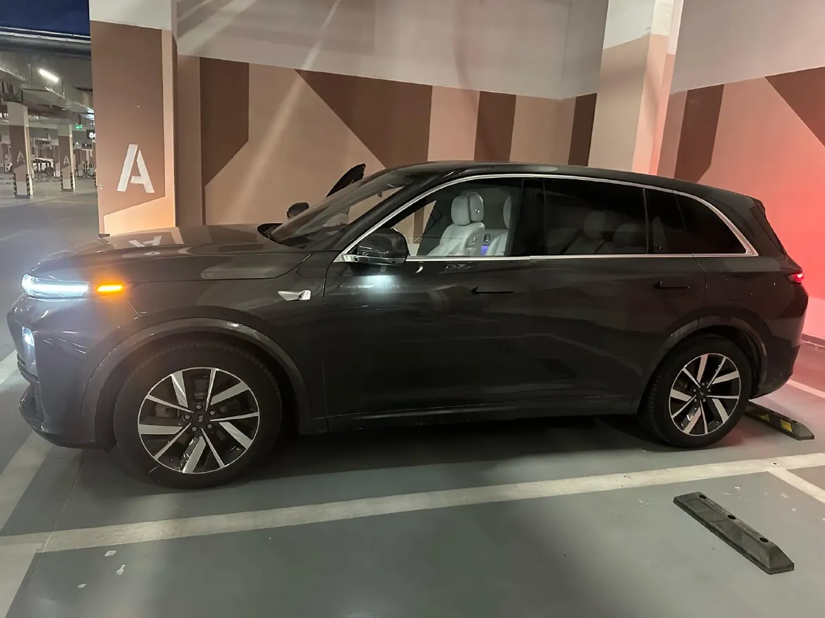 2023 Li L7 Range Extended 154HP REEV 40.9KWH,autocango,china used car exporter,china ev exporter,chinese used car exporter,chinese used ev exporter