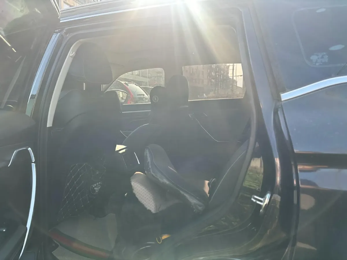 2020 Geely Azkarra 1.8T 184HP L4 7DCT,autocango,china used car exporter,china ev exporter,chinese used car exporter,chinese used ev exporter