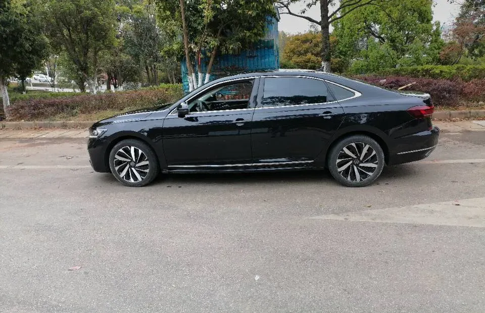 2022 Skoda Kodiak GT 2.0T 186HP L4 7DCT,autocango,china used car exporter,china ev exporter,chinese used car exporter,chinese used ev exporter