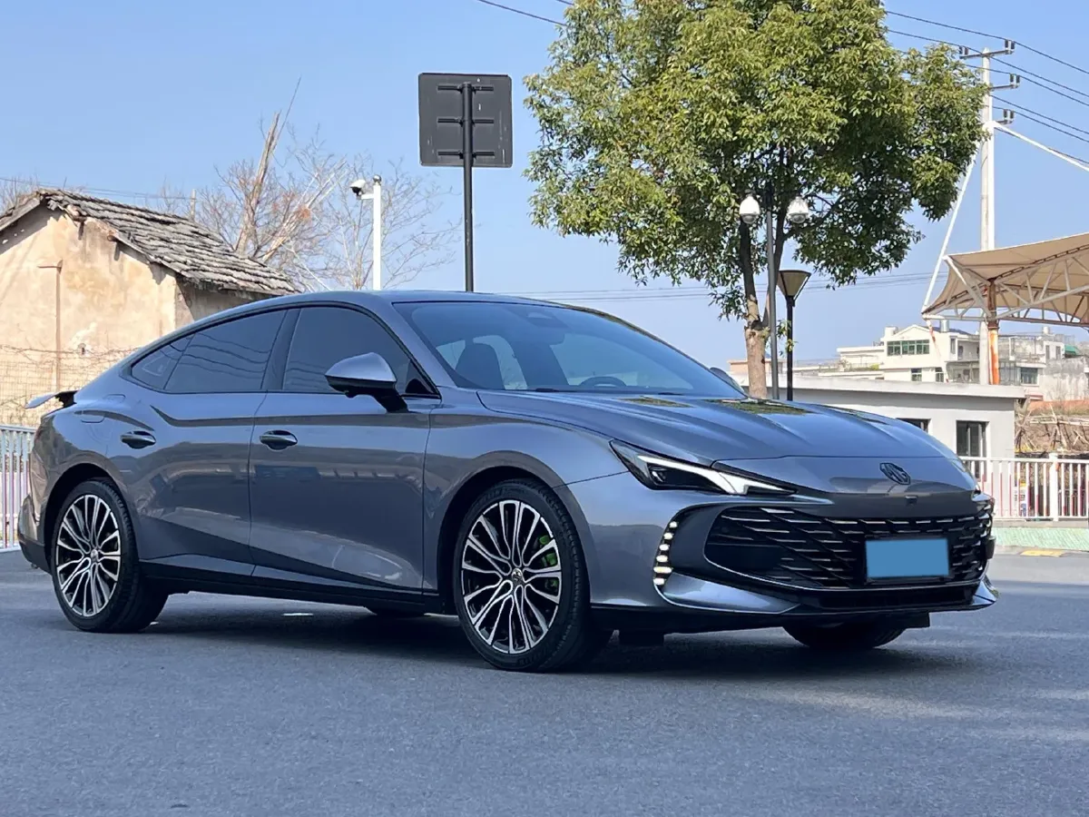 2023 MG 7 2.0T 261HP L4 9AT,autocango,china used car exporter,china ev exporter,chinese used car exporter,chinese used ev exporter