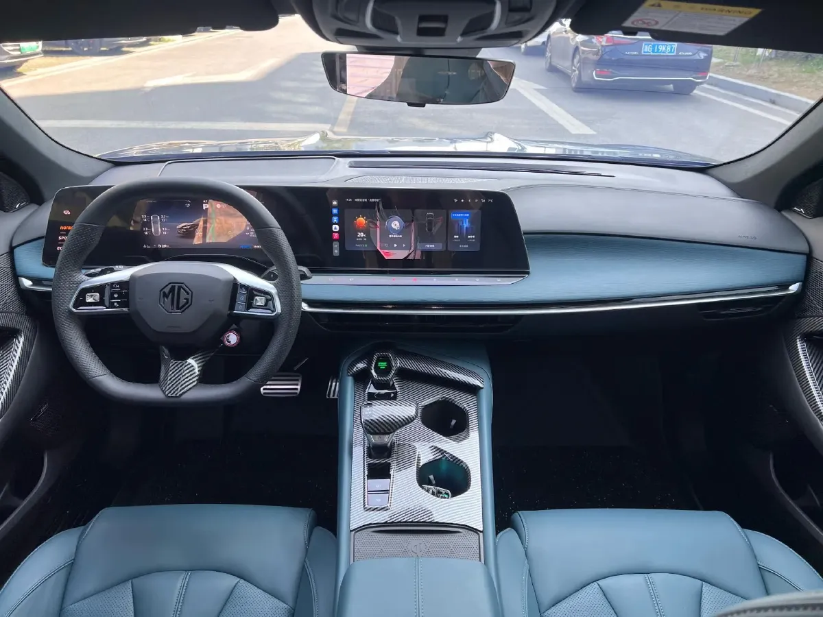 2023 MG 7 2.0T 261HP L4 9AT,autocango,china used car exporter,china ev exporter,chinese used car exporter,chinese used ev exporter