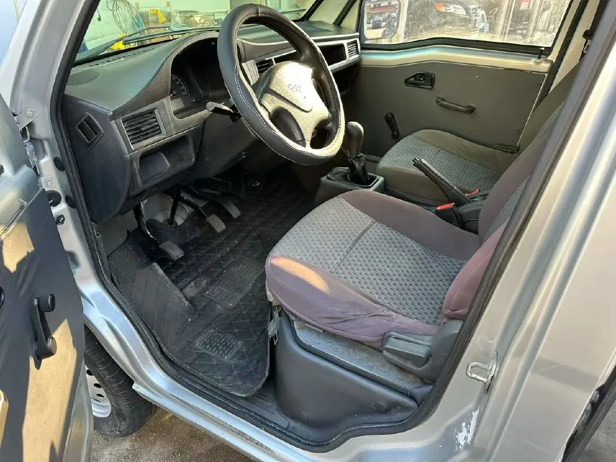 2020 WuLing ZhiGuang 1.2L 76HP L4 5MT,autocango,china used car exporter,china ev exporter,chinese used car exporter,chinese used ev exporter