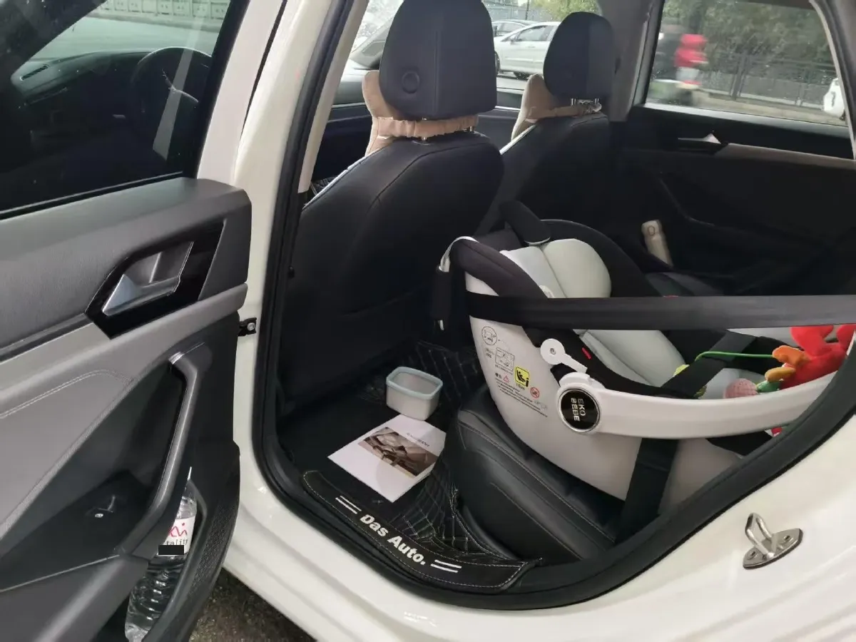 2019 Jeep Renegade 1.3T 173HP L4 7DCT,autocango,china used car exporter,china ev exporter,chinese used car exporter,chinese used ev exporter