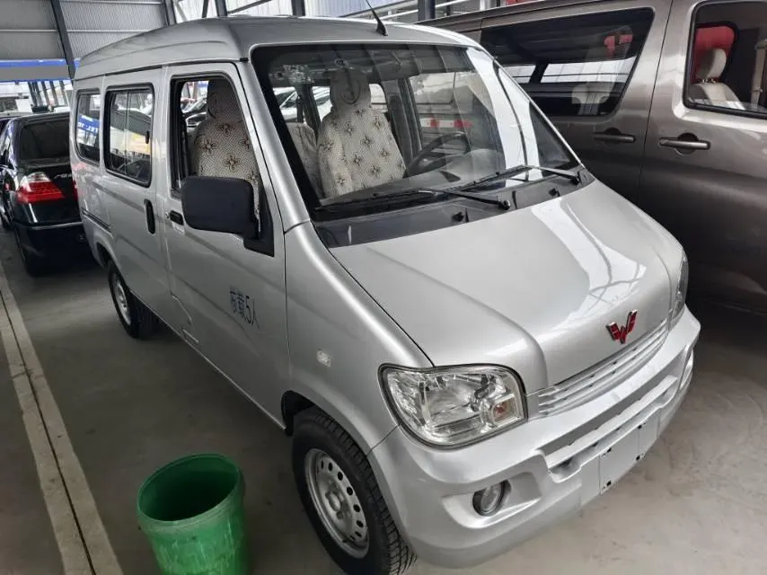 2020 WuLing ZhiGuang 1.2L 76HP L4 5MT,autocango,china used car exporter,china ev exporter,chinese used car exporter,chinese used ev exporter