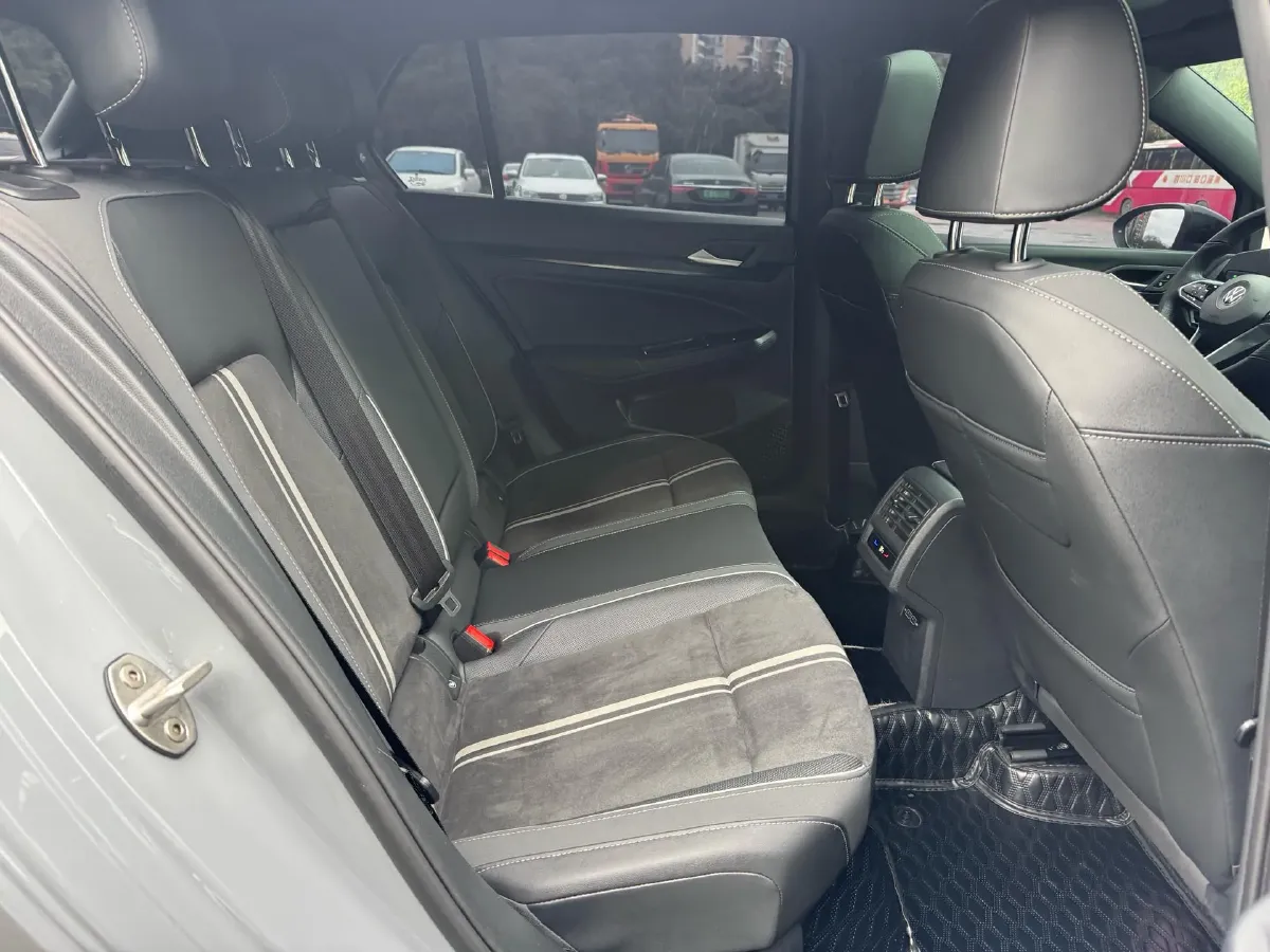 2021 Volkswagen Golf 1.4T 150HP L4 7DCT,autocango,china used car exporter,china ev exporter,chinese used car exporter,chinese used ev exporter