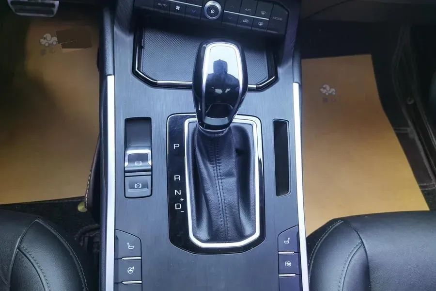 2017 WEY VV5 2.0T 197HP L4 7DCT,autocango,china used car exporter,china ev exporter,chinese used car exporter,chinese used ev exporter