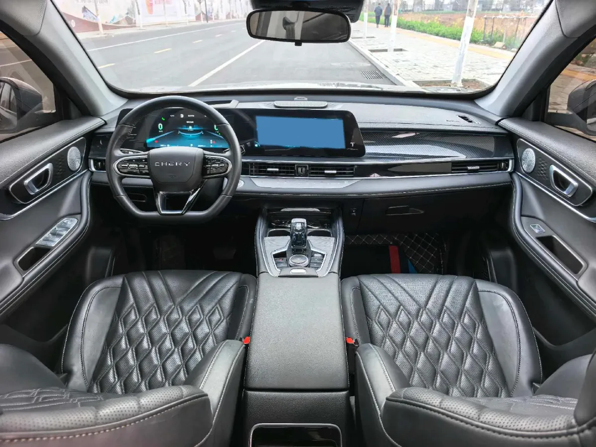 2023 Chery Tiggo 7 Plus 1.6T 197HP L4 7DCT,autocango,china used car exporter,china ev exporter,chinese used car exporter,chinese used ev exporter