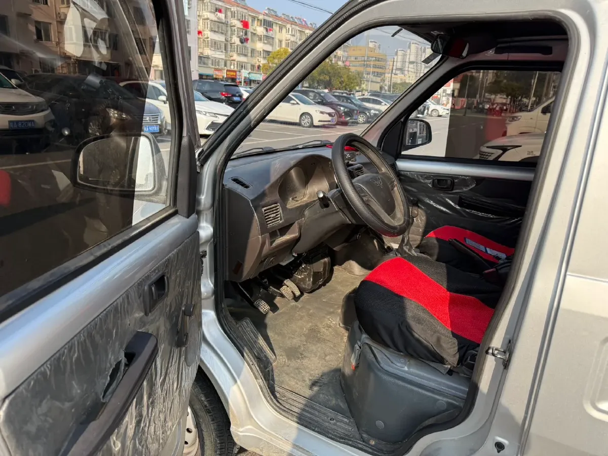 2021 ChangAn Kaicene XingKa 1.5L 107HP L4 5MT,autocango,china used car exporter,china ev exporter,chinese used car exporter,chinese used ev exporter