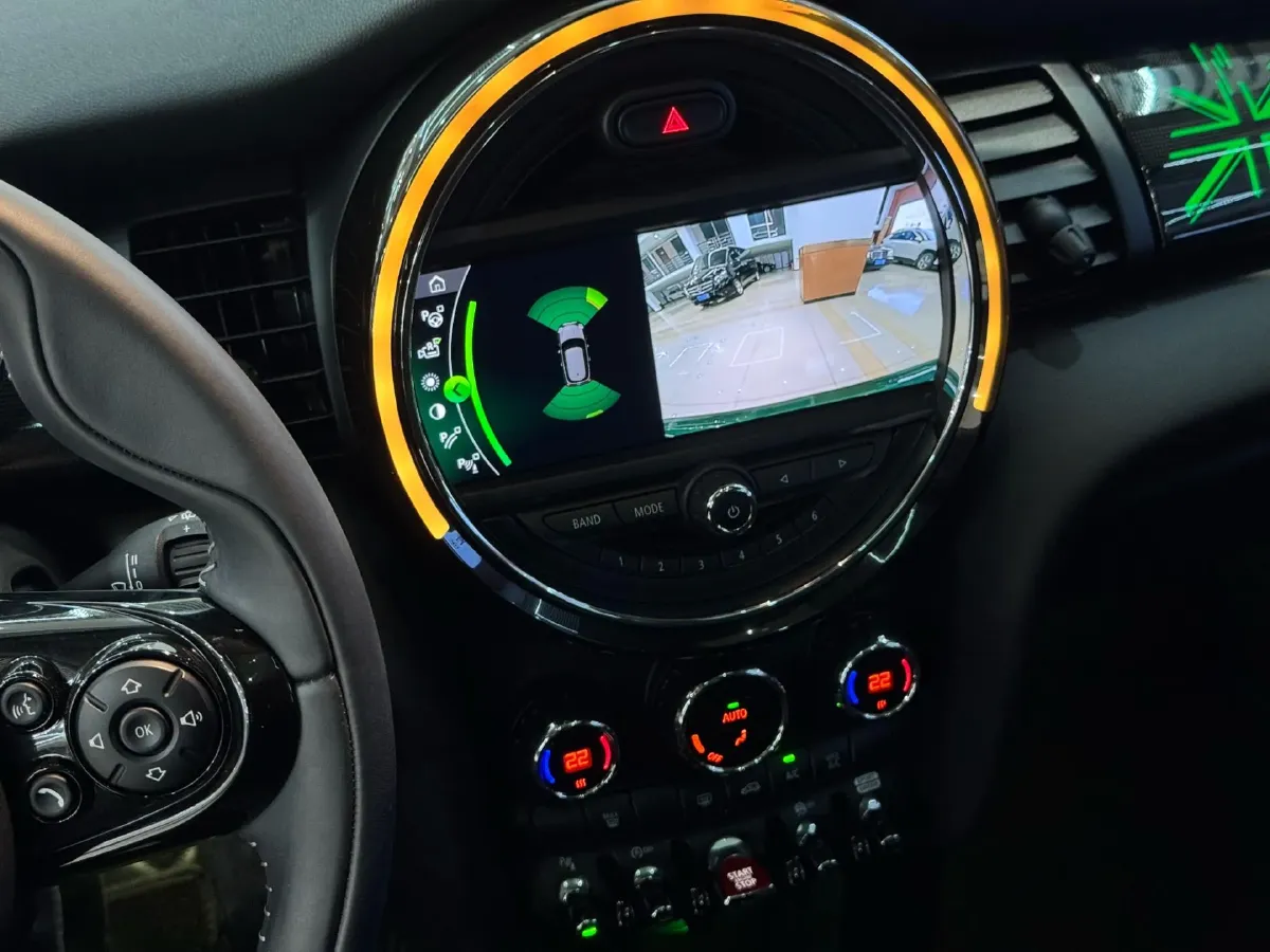 2021 MINI MINI 1.5T 136HP L3 7DCT,autocango,china used car exporter,china ev exporter,chinese used car exporter,chinese used ev exporter