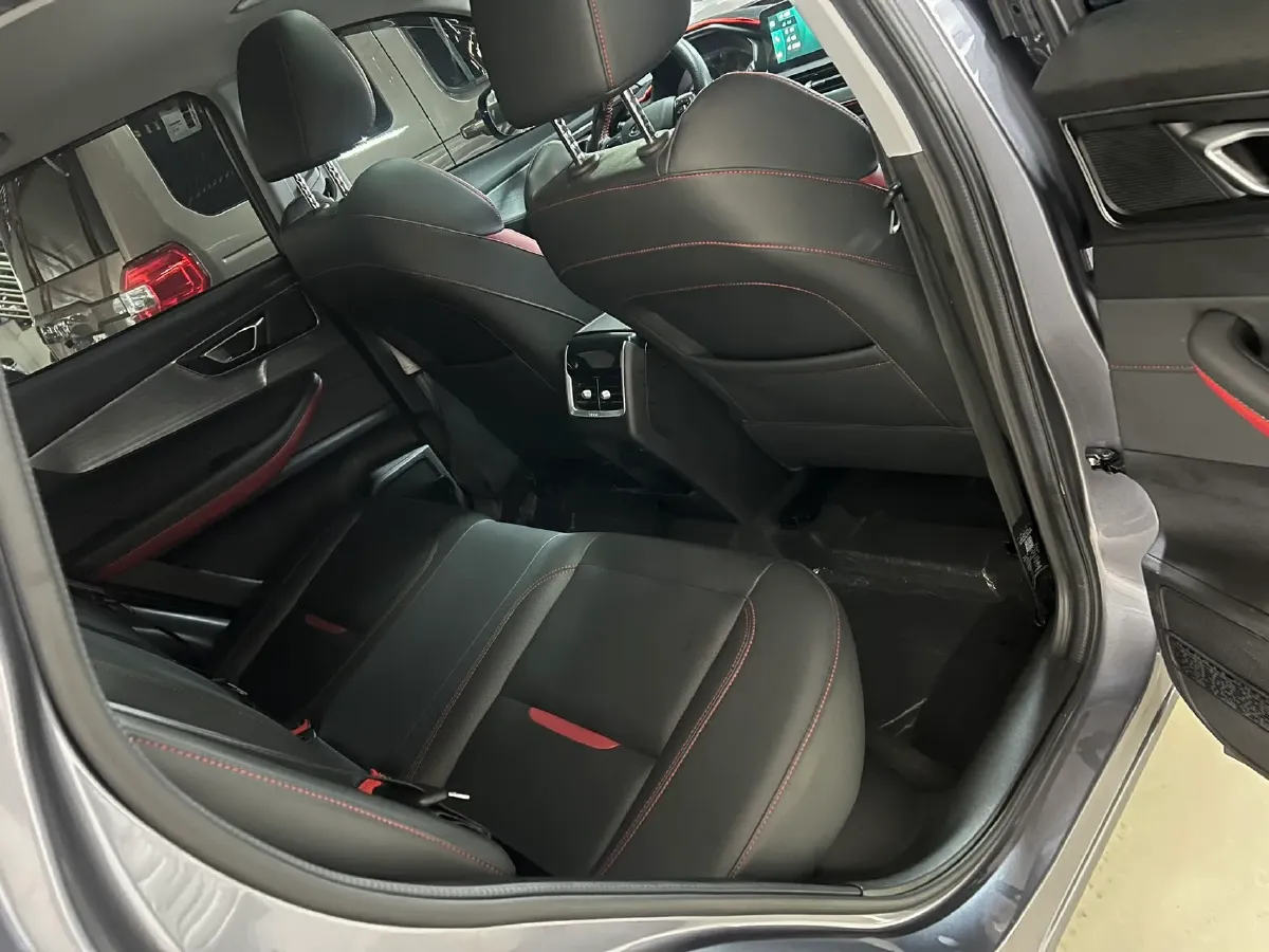 2022 Chery Tiggo 5x 1.5L 116HP L4 CVT,autocango,china used car exporter,china ev exporter,chinese used car exporter,chinese used ev exporter