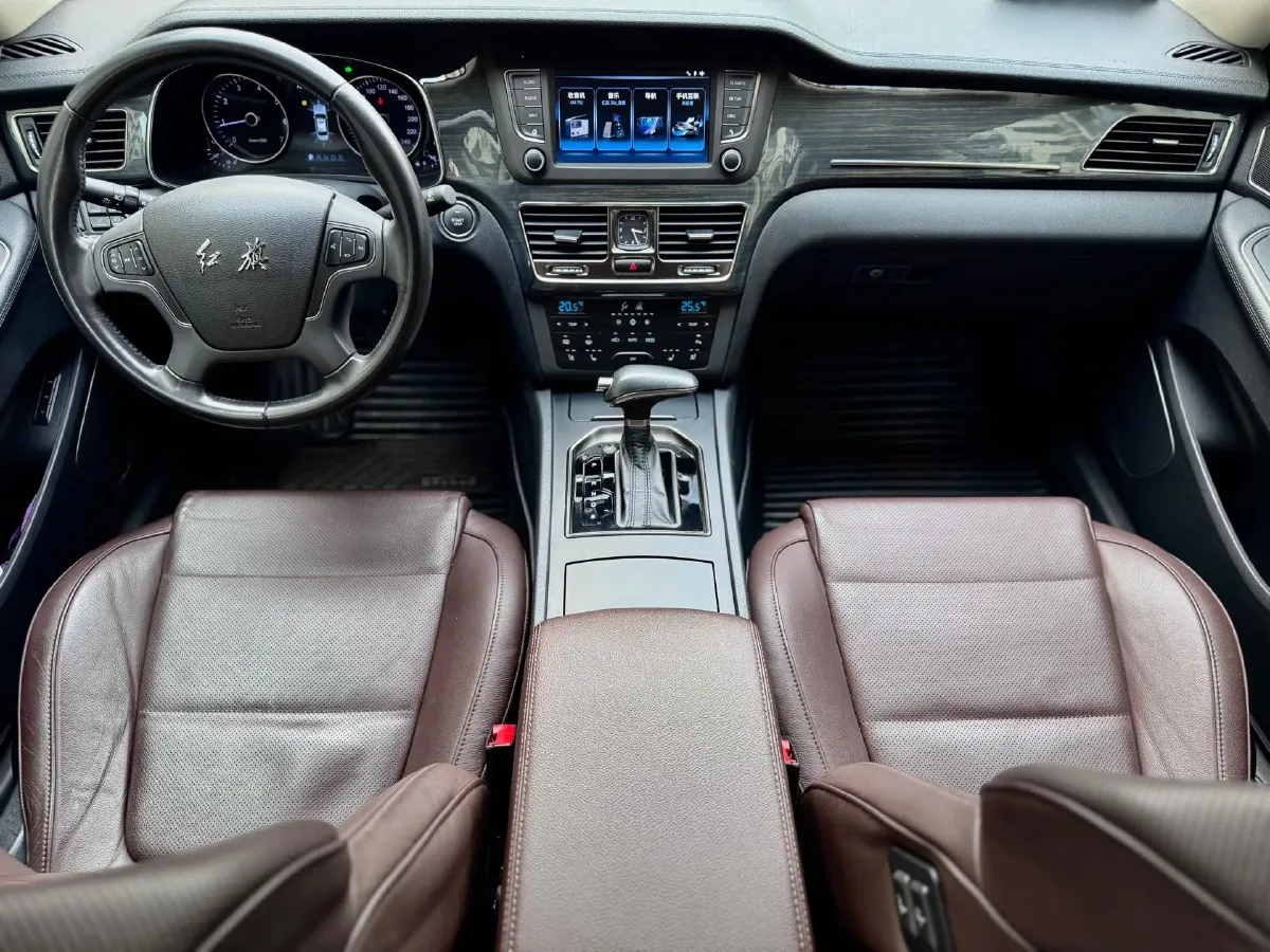 2018 HongQi H7 2.0T 204HP L4 6AT,autocango,china used car exporter,china ev exporter,chinese used car exporter,chinese used ev exporter