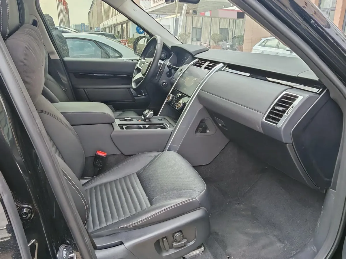 2024 Land Rover Discovery 3.0T 360HP L6 8AT,autocango,china used car exporter,china ev exporter,chinese used car exporter,chinese used ev exporter