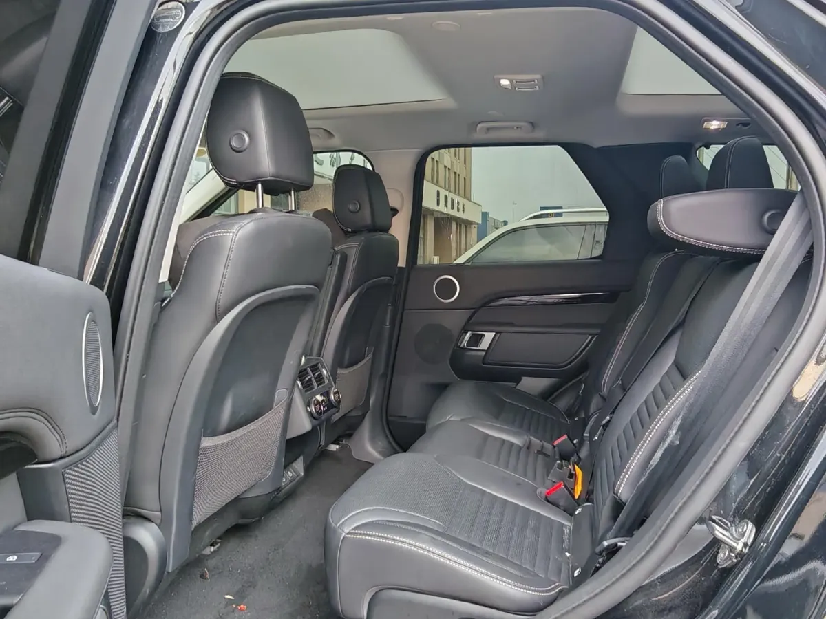 2024 Land Rover Discovery 3.0T 360HP L6 8AT,autocango,china used car exporter,china ev exporter,chinese used car exporter,chinese used ev exporter