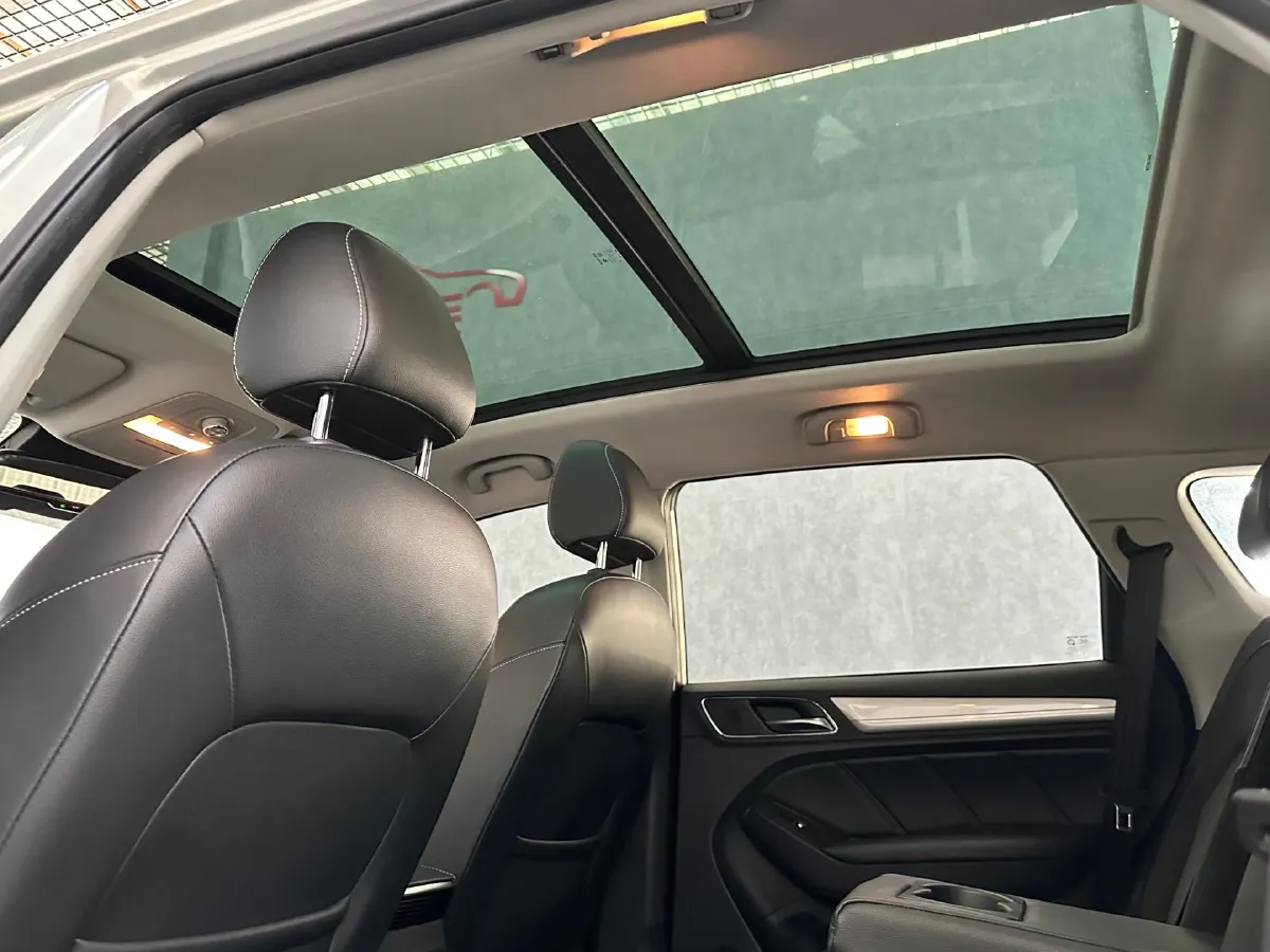 2017 Roewe RX5 BEV 48.3KWH,autocango,china used car exporter,china ev exporter,chinese used car exporter,chinese used ev exporter