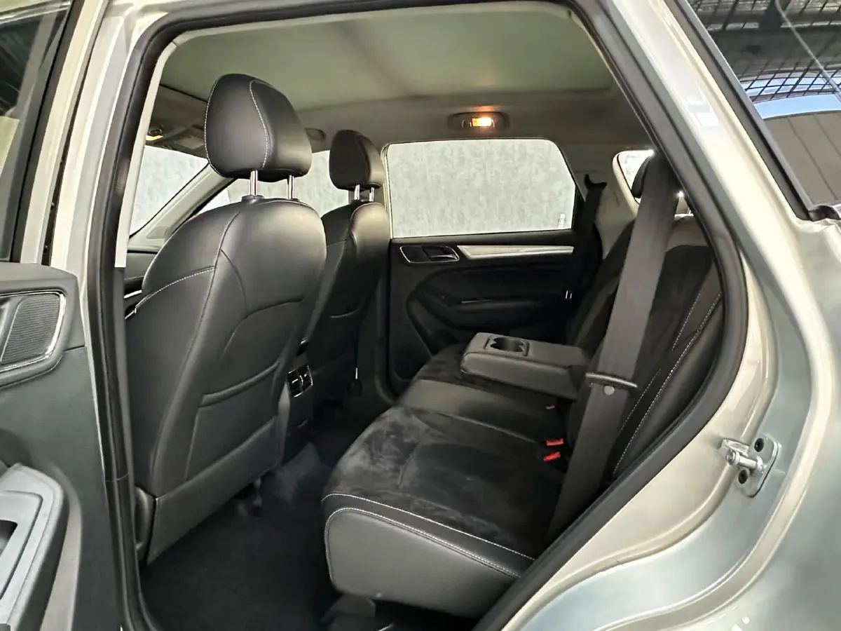 2017 Roewe RX5 BEV 48.3KWH,autocango,china used car exporter,china ev exporter,chinese used car exporter,chinese used ev exporter