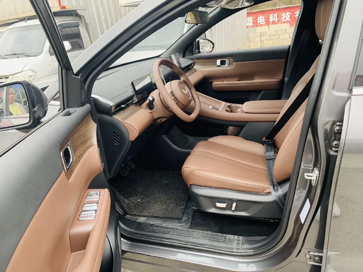 2024 WuLing XingGuangS BEV 60KWH,autocango,china used car exporter,china ev exporter,chinese used car exporter,chinese used ev exporter
