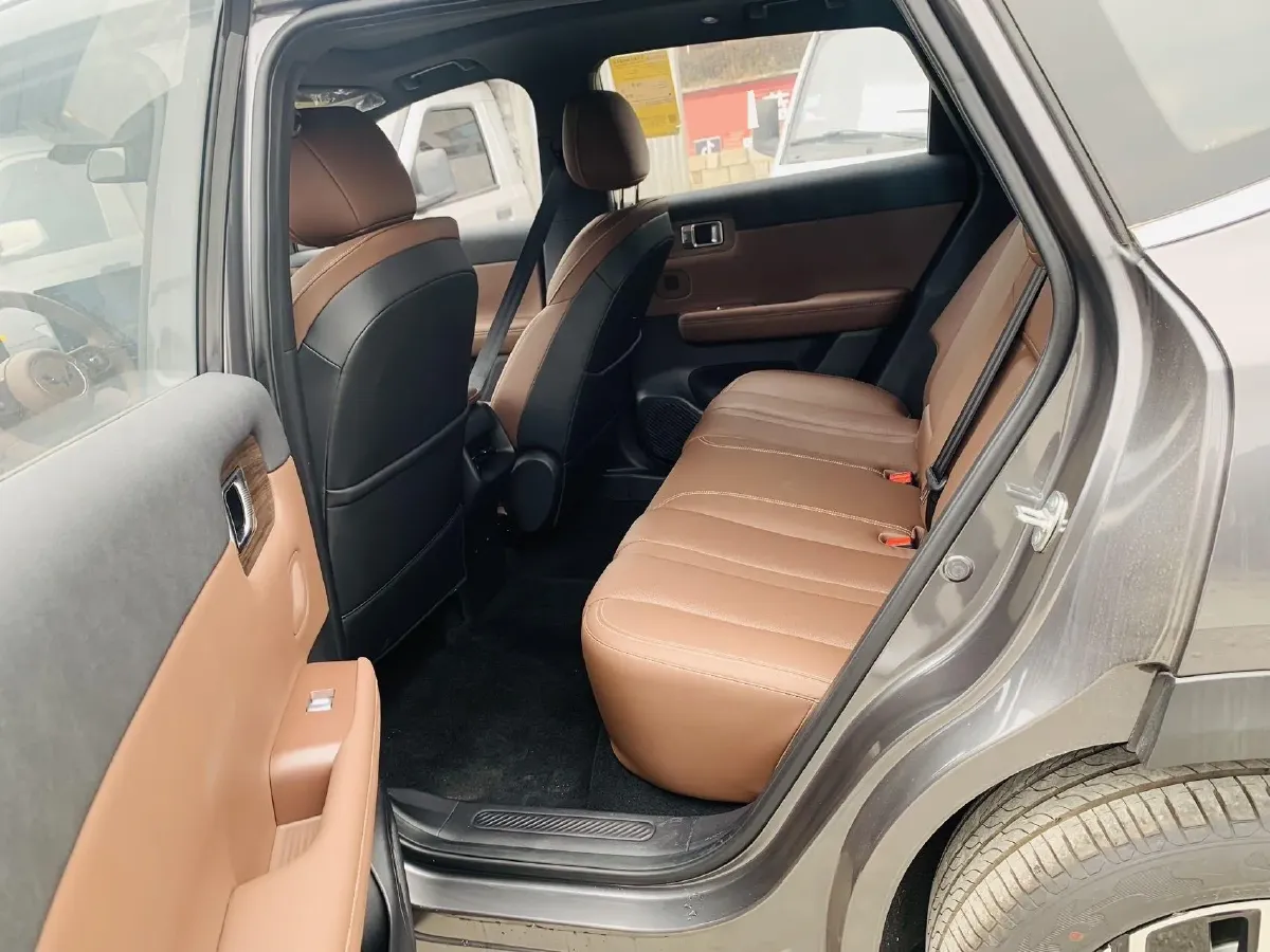 2024 WuLing XingGuangS BEV 60KWH,autocango,china used car exporter,china ev exporter,chinese used car exporter,chinese used ev exporter