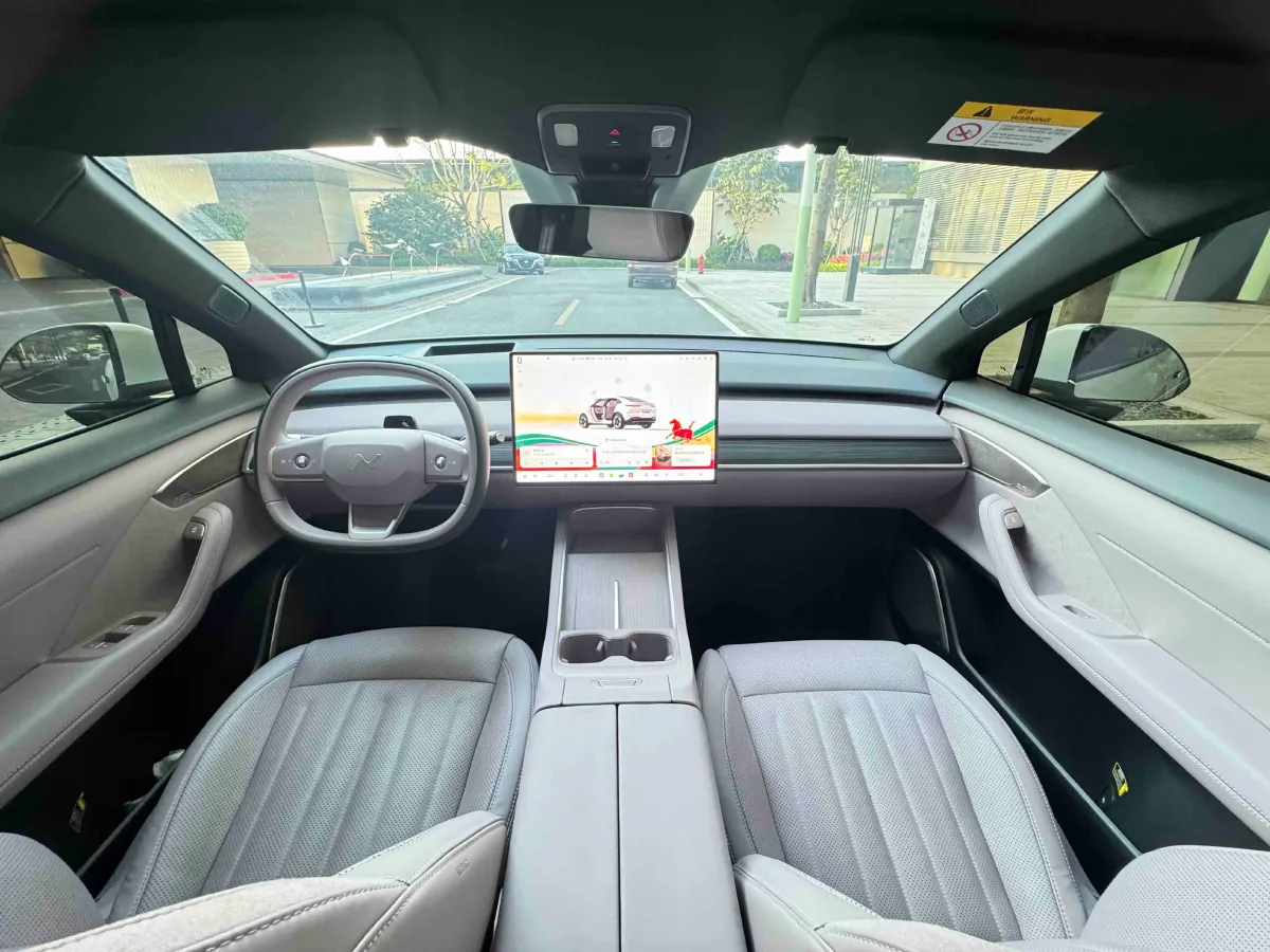 2024 ONVO L60 BEV 60KWH,autocango,china used car exporter,china ev exporter,chinese used car exporter,chinese used ev exporter