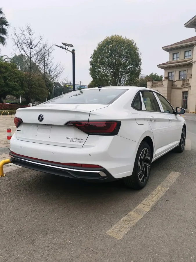 2025 Volkswagen Sagitar 1.5T 160HP L4 7DCT,autocango,china used car exporter,china ev exporter,chinese used car exporter,chinese used ev exporter