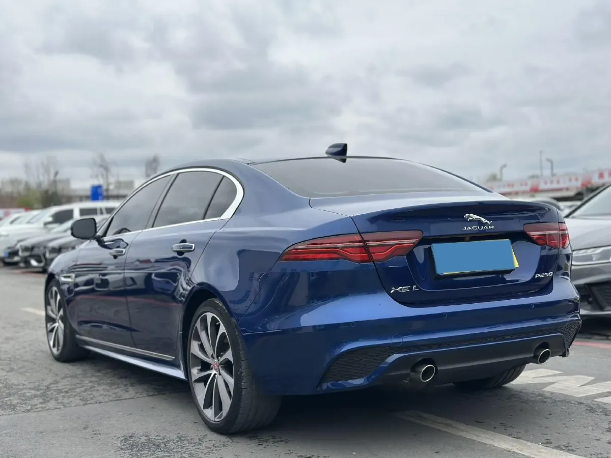 2021 Jaguar XEL 2.0T 250HP L4 8AT,autocango,china used car exporter,china ev exporter,chinese used car exporter,chinese used ev exporter
