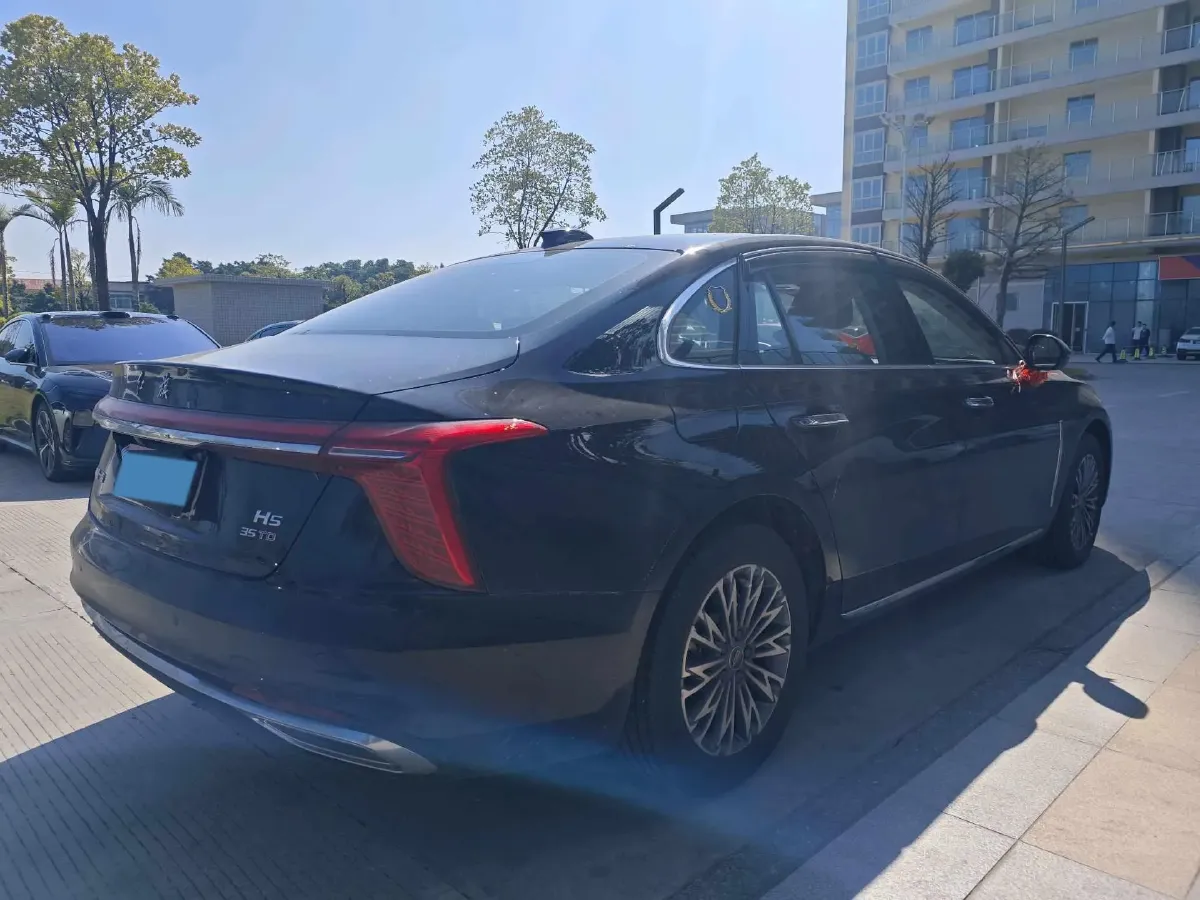 2025 HongQi H5 1.5T 169HP L4 7DCT,autocango,china used car exporter,china ev exporter,chinese used car exporter,chinese used ev exporter