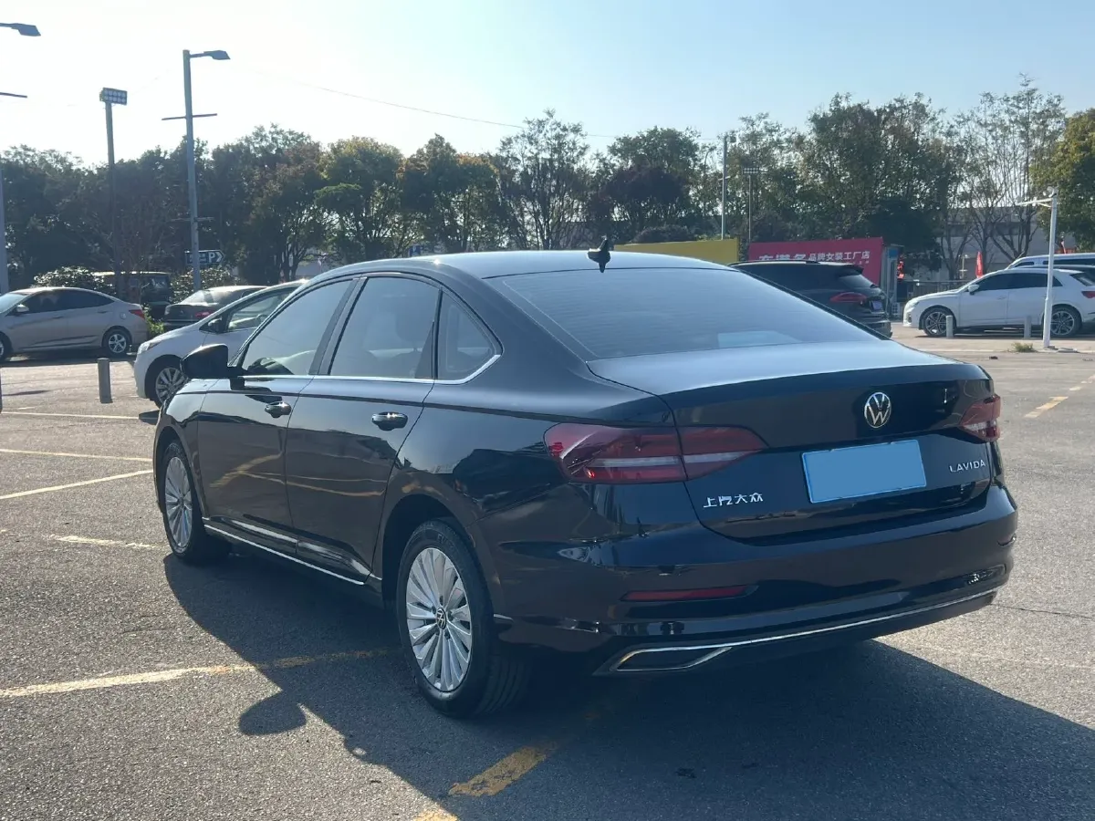 2021 Volkswagen Lavida 1.5L 113HP L4 6AT,autocango,china used car exporter,china ev exporter,chinese used car exporter,chinese used ev exporter