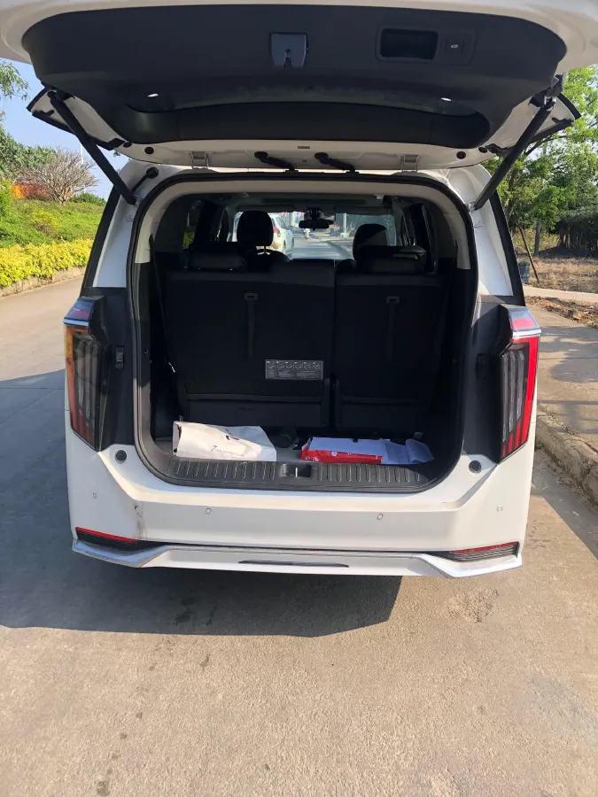 2023 GAC Trumpchi M8 2.0T 252HP L4 8AT,autocango,china used car exporter,china ev exporter,chinese used car exporter,chinese used ev exporter