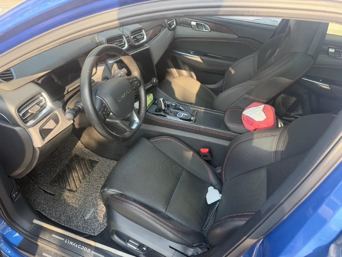 2019 LYNK&CO 03 2.0T 190HP L4 6AT,autocango,china used car exporter,china ev exporter,chinese used car exporter,chinese used ev exporter