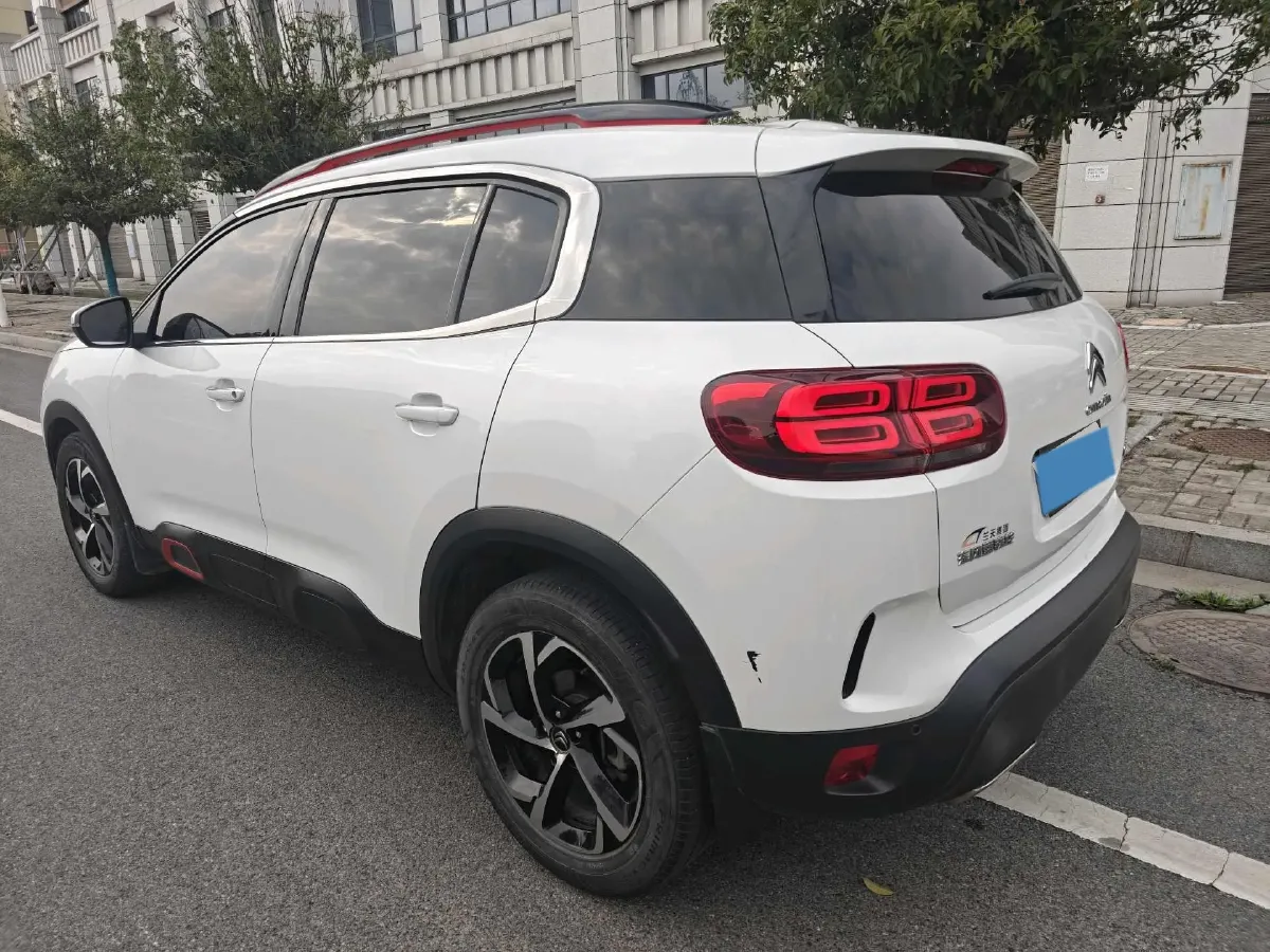 2017 Citroen C5 Aircross 1.8T 204HP L4 6AT,autocango,china used car exporter,china ev exporter,chinese used car exporter,chinese used ev exporter