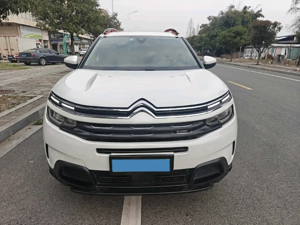 2017 Citroen C5 Aircross 1.8T 204HP L4 6AT,autocango,china used car exporter,china ev exporter,chinese used car exporter,chinese used ev exporter