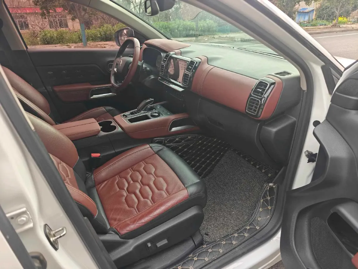 2017 Citroen C5 Aircross 1.8T 204HP L4 6AT,autocango,china used car exporter,china ev exporter,chinese used car exporter,chinese used ev exporter