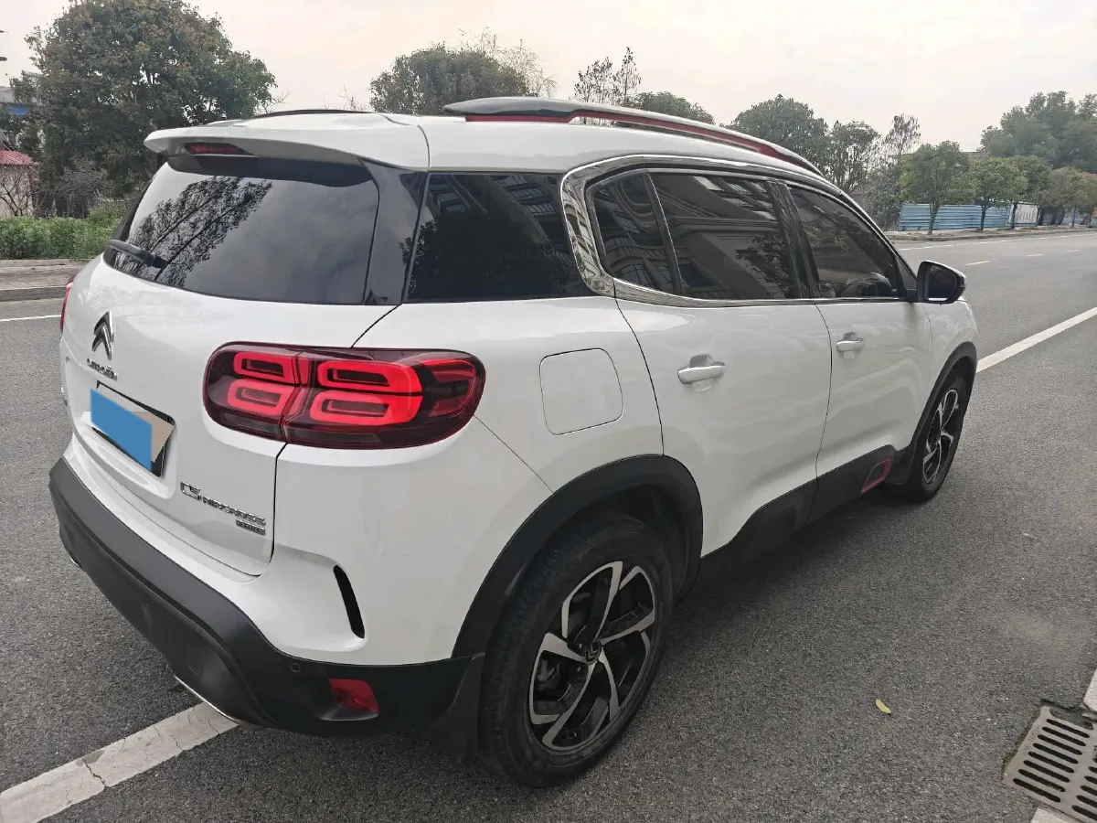 2017 Citroen C5 Aircross 1.8T 204HP L4 6AT,autocango,china used car exporter,china ev exporter,chinese used car exporter,chinese used ev exporter