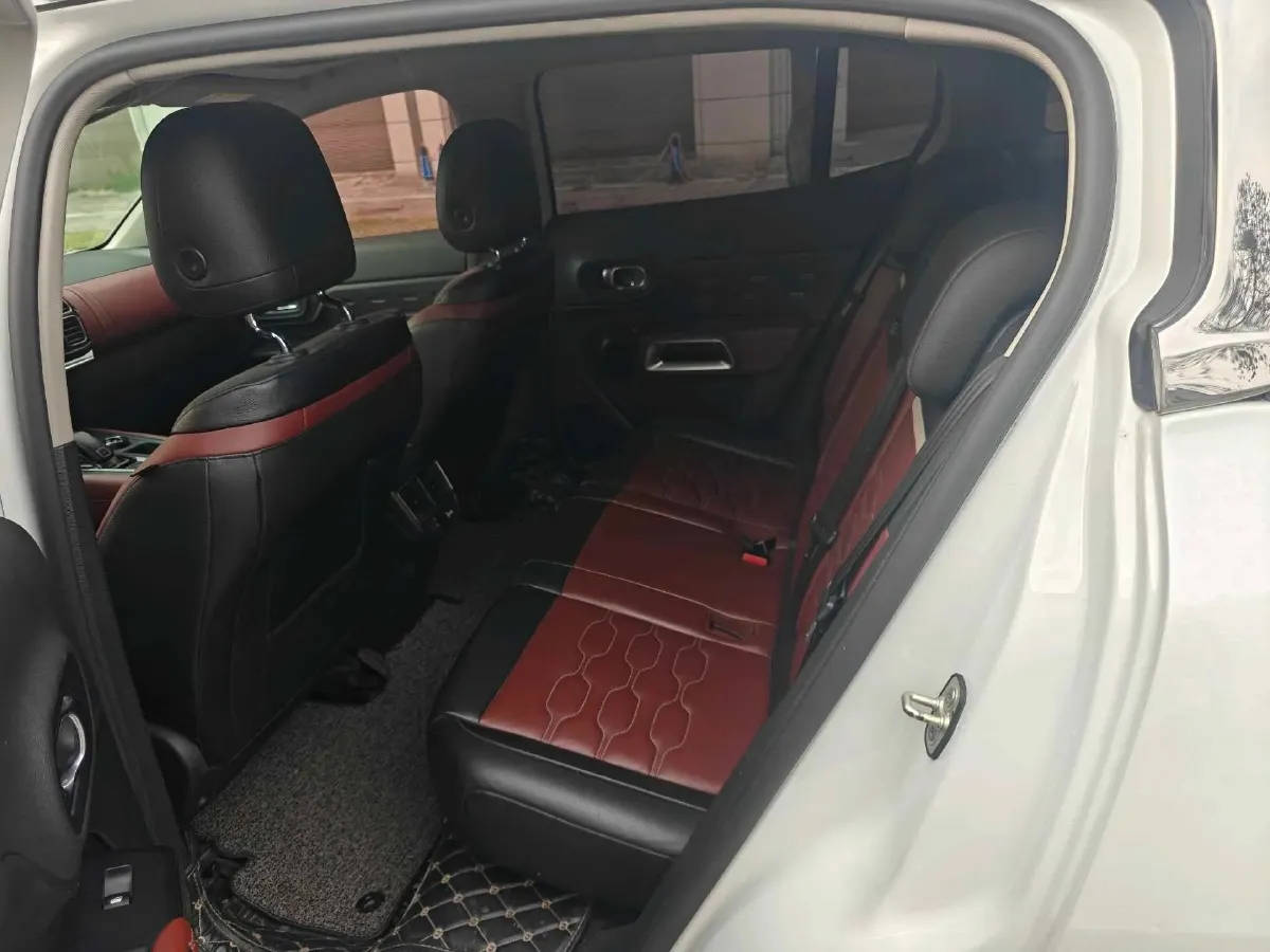 2017 Citroen C5 Aircross 1.8T 204HP L4 6AT,autocango,china used car exporter,china ev exporter,chinese used car exporter,chinese used ev exporter