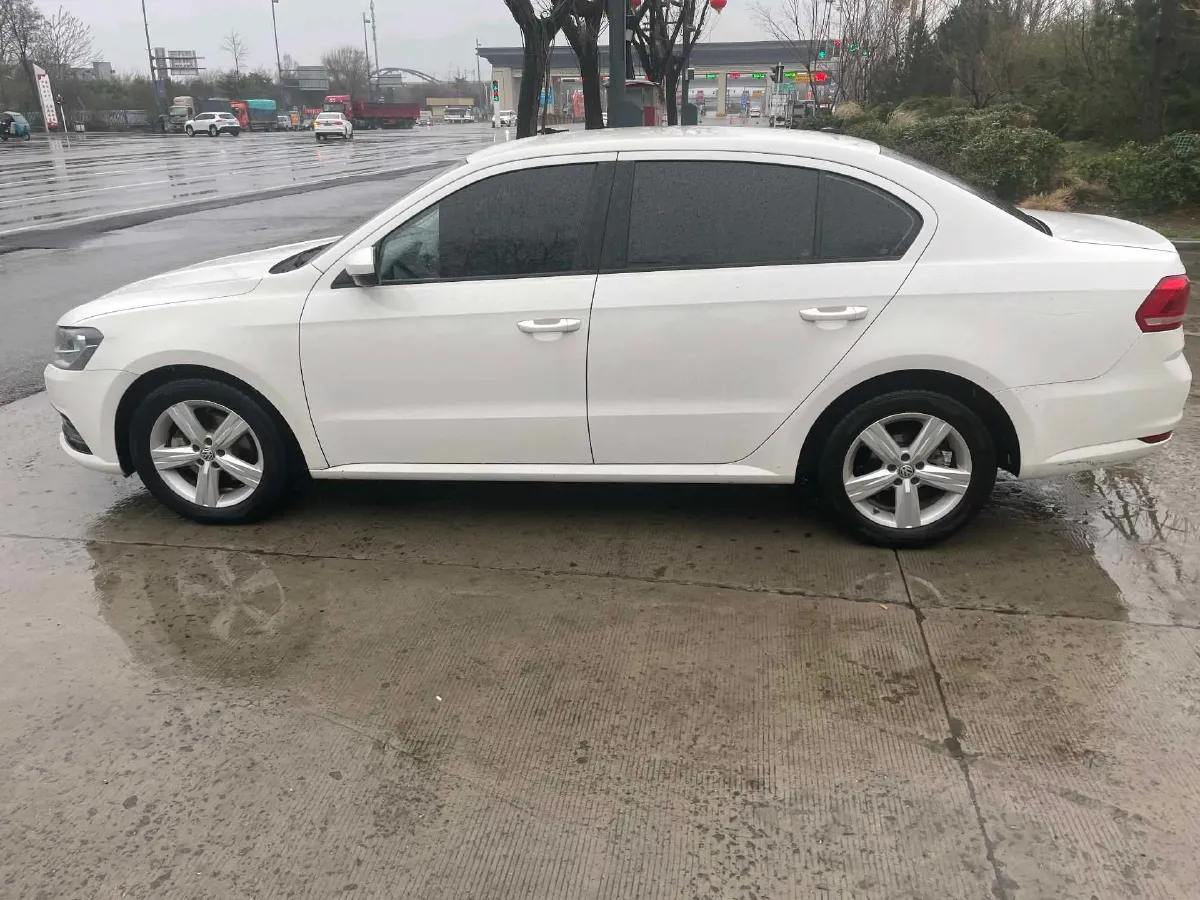 2017 Volkswagen Lavida 1.6L 110HP L4 6AT,autocango,china used car exporter,china ev exporter,chinese used car exporter,chinese used ev exporter