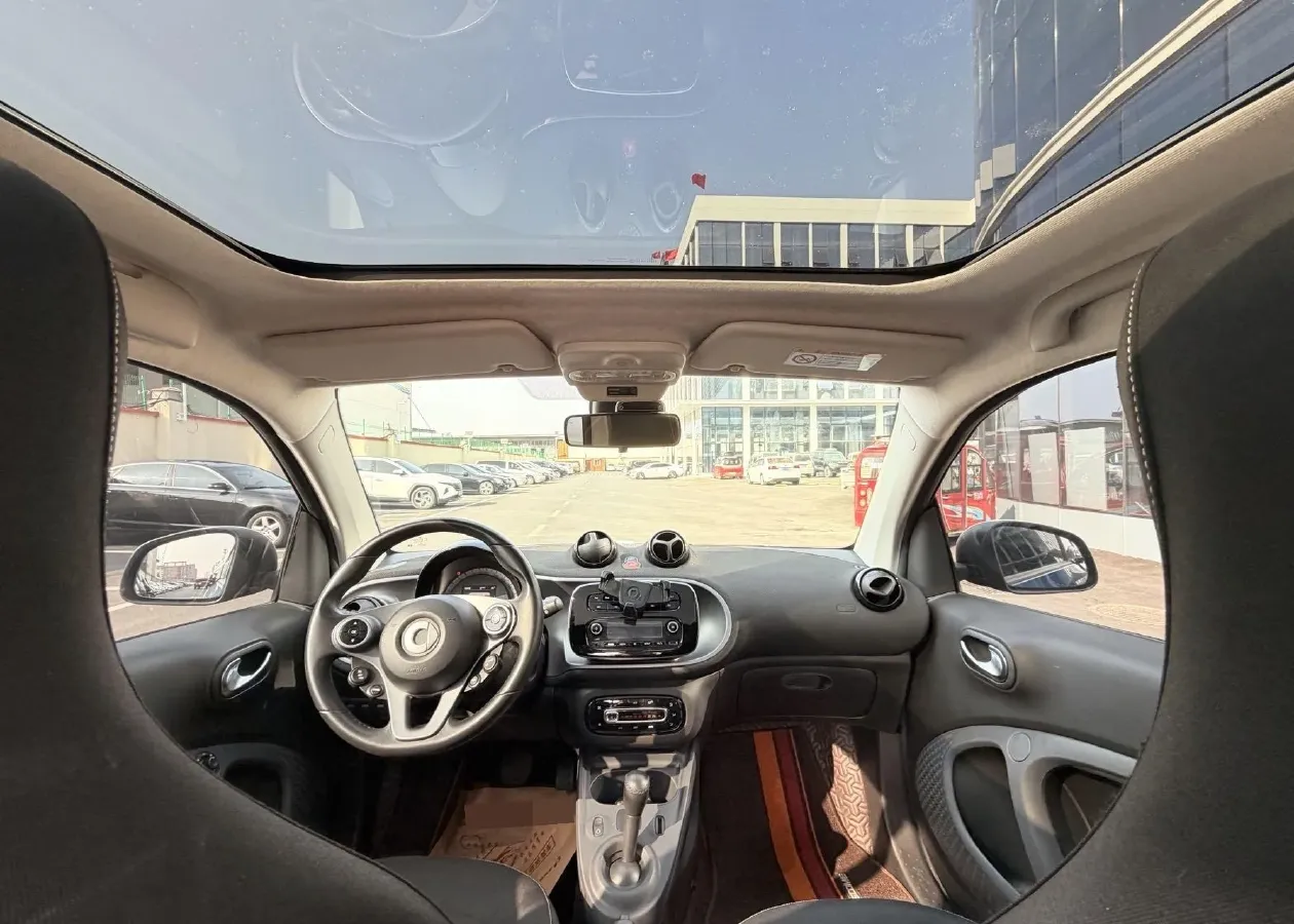 2015 Smart smart fortwo 1.0L 71HP L3 6DCT,autocango,china used car exporter,china ev exporter,chinese used car exporter,chinese used ev exporter