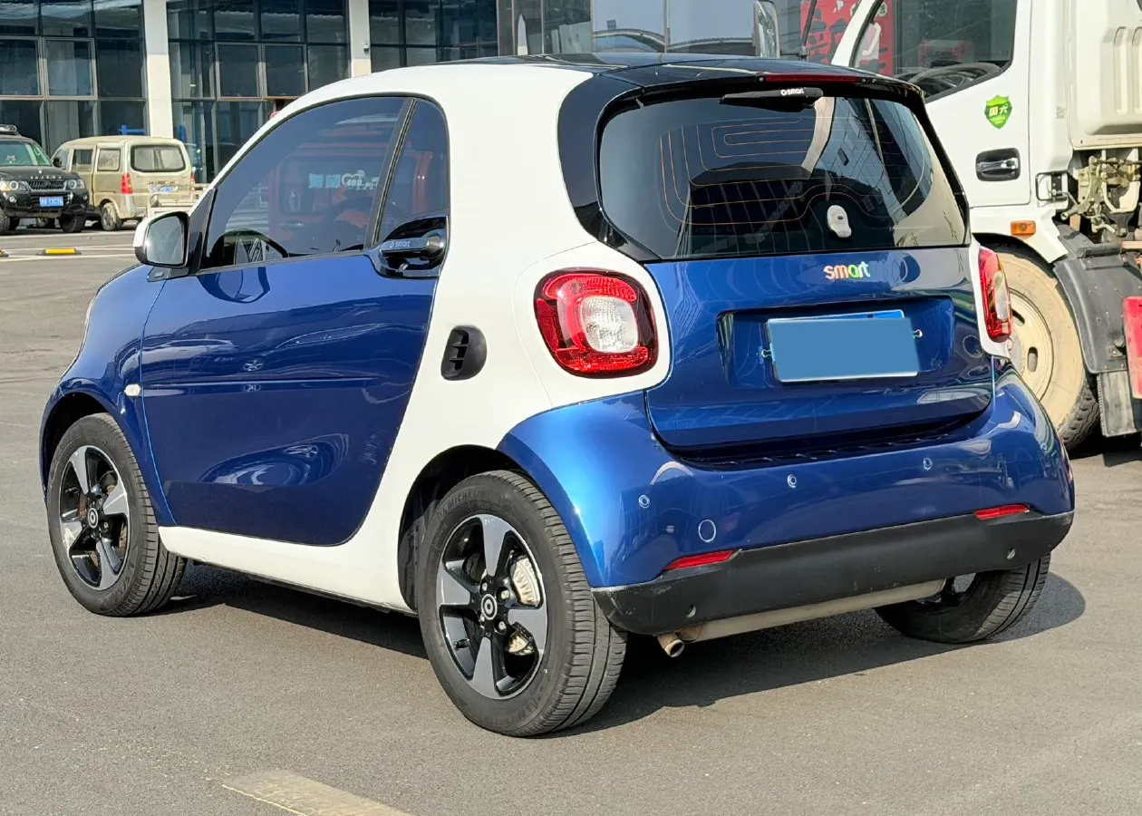 2015 Smart smart fortwo 1.0L 71HP L3 6DCT,autocango,china used car exporter,china ev exporter,chinese used car exporter,chinese used ev exporter